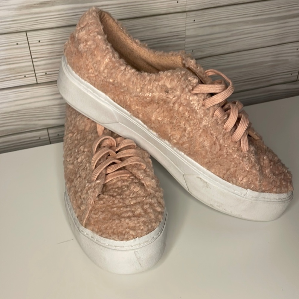 ZaraTrafaluc lace up knit, furry, chunky soul sneakers, size 38